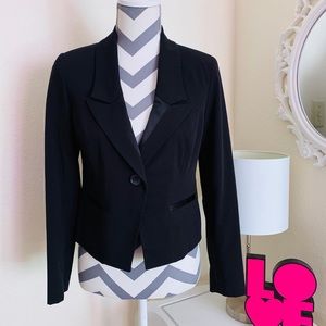 Worthington Black Blazer
